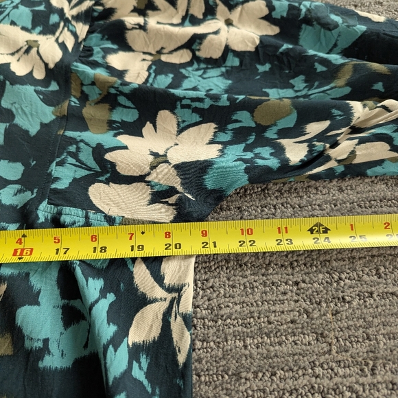LOFT Floral Flowy Button Up Blouse Top Rayon Long Balloon Sleeve - Picture 6 of 9
